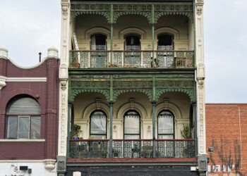 Georgias by the Bus Stop